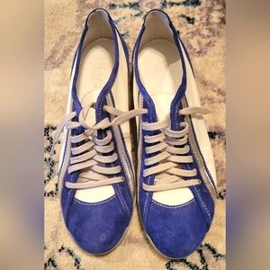 Amalfi by Rangoni Blue and White Suede Leather Shoes size 7